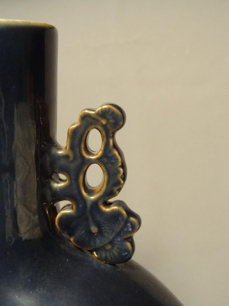 A Fine Chinese Porcelain Moon Flask 18TH-19TH C - AIE17