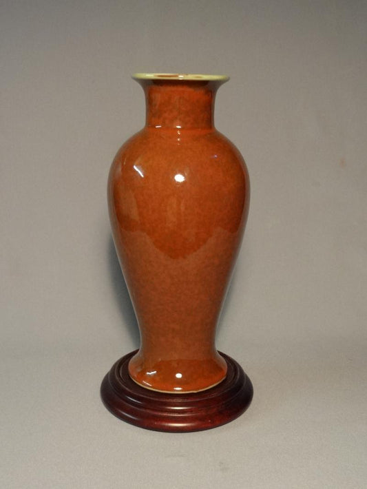 A fine Chinese peach bloom vase 19th c- Item code AIE 20