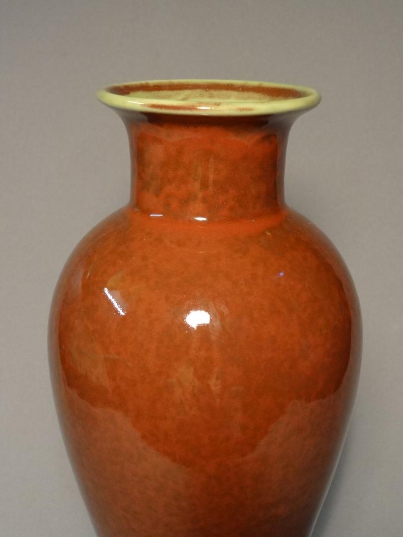 A fine Chinese peach bloom vase 19th c- Item code AIE 20