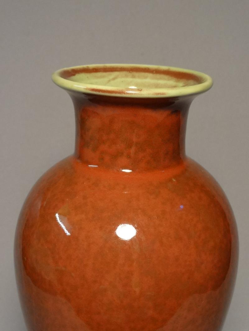 A fine Chinese peach bloom vase 19th c- Item code AIE 20