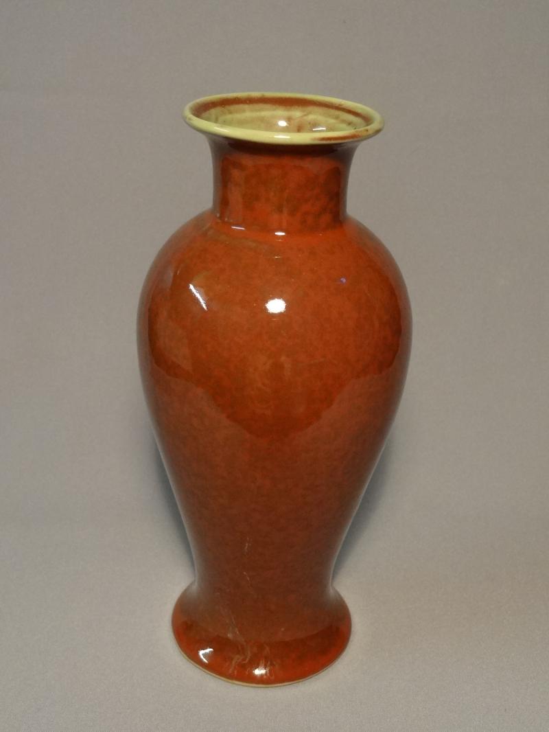 A fine Chinese peach bloom vase 19th c- Item code AIE 20